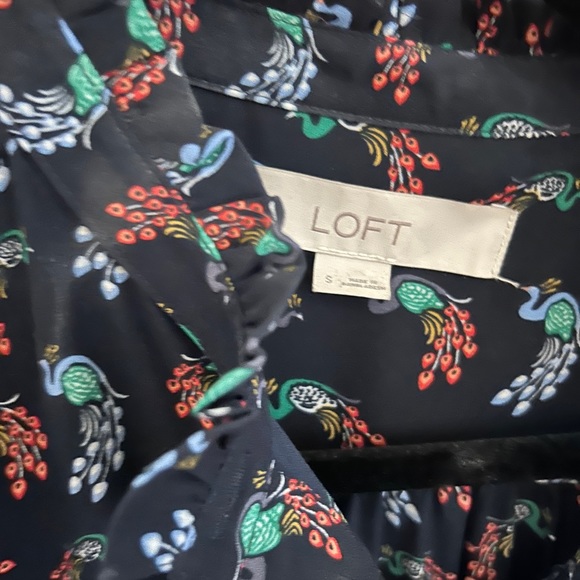 Loft long sleeve blouse in fun peacock pattern - Picture 3 of 3